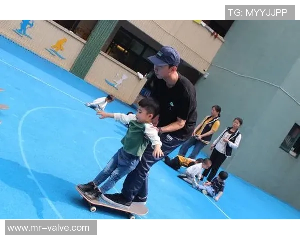 西安滑板队防反策略分析与运动滑板评论的得失探讨