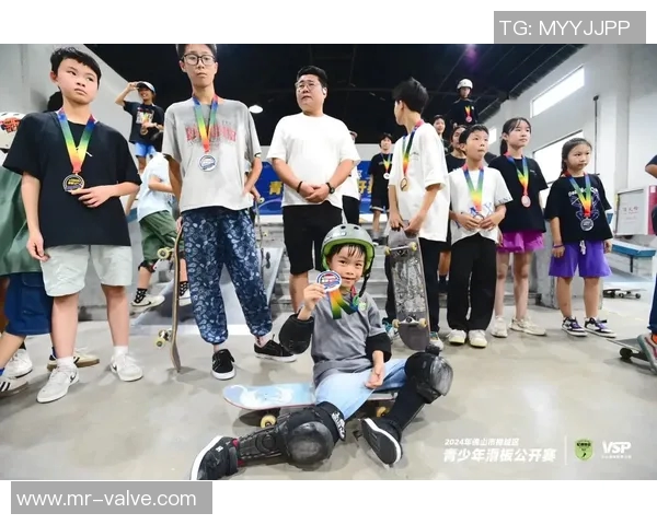 运动数据刘静亲授滑板技巧与心得体会助你轻松掌握滑板乐趣与挑战